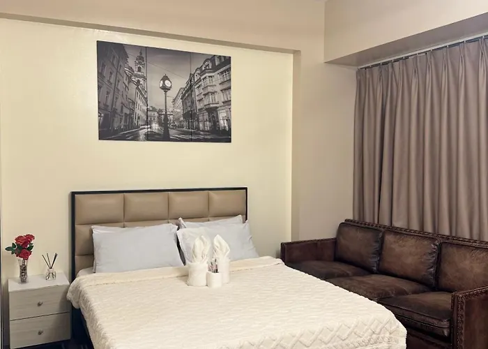 81 Newport Across International Airport Terminal 3 C1-7o * Manila